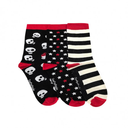 Ensemble de trois chaussettes terrifiantes aux motifs dépareillés Ensemble de trois chaussettes terrifiantes aux motifs dépareillés